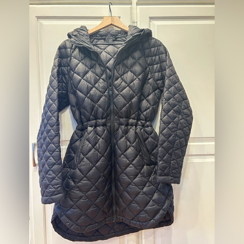 Athleta Black Whisper Featherless Quilted Puffer Jacket